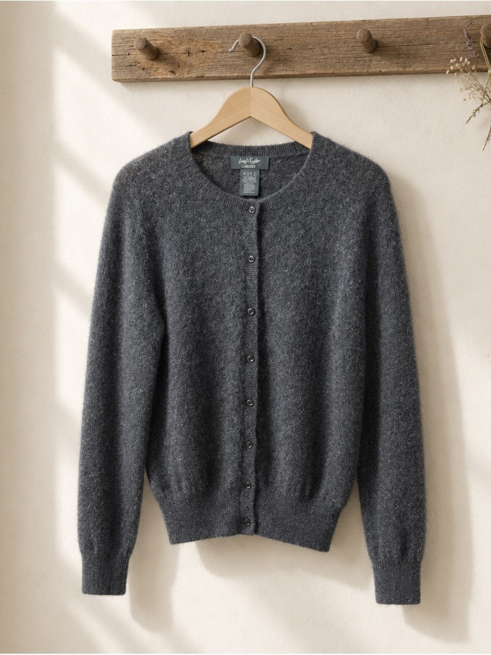 Lord & Taylor 💯 Cashmere Charcoal Gray Crewneck Button Cardigan